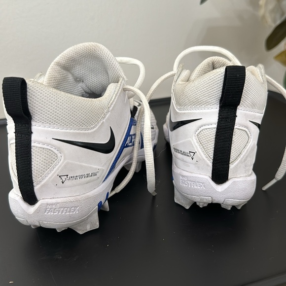 Nike Alpha Football Cleats - Picture 5 of 5